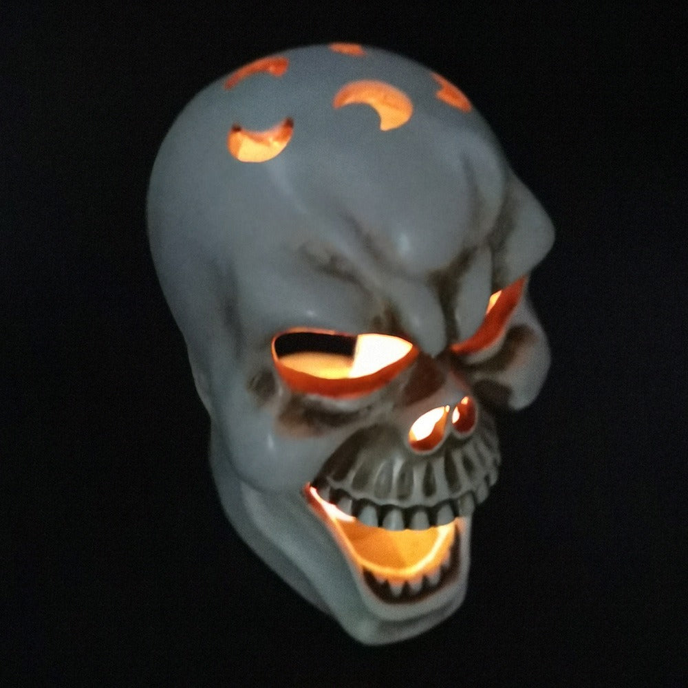 Screaming Skull Horror Candle Holder – Gothic Halloween Décor