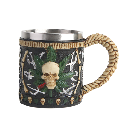 Gothic Skull & Serpent Mug – Dark Fantasy Decorative Cup