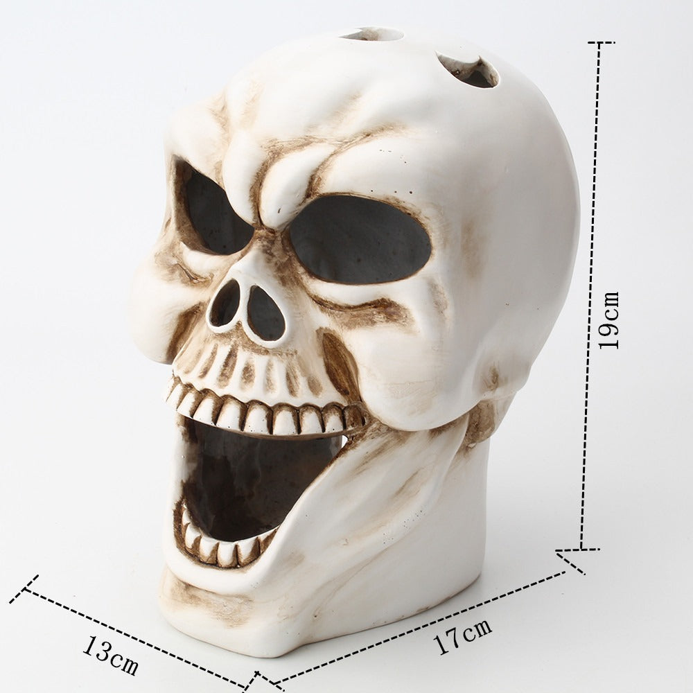 Screaming Skull Horror Candle Holder – Gothic Halloween Décor
