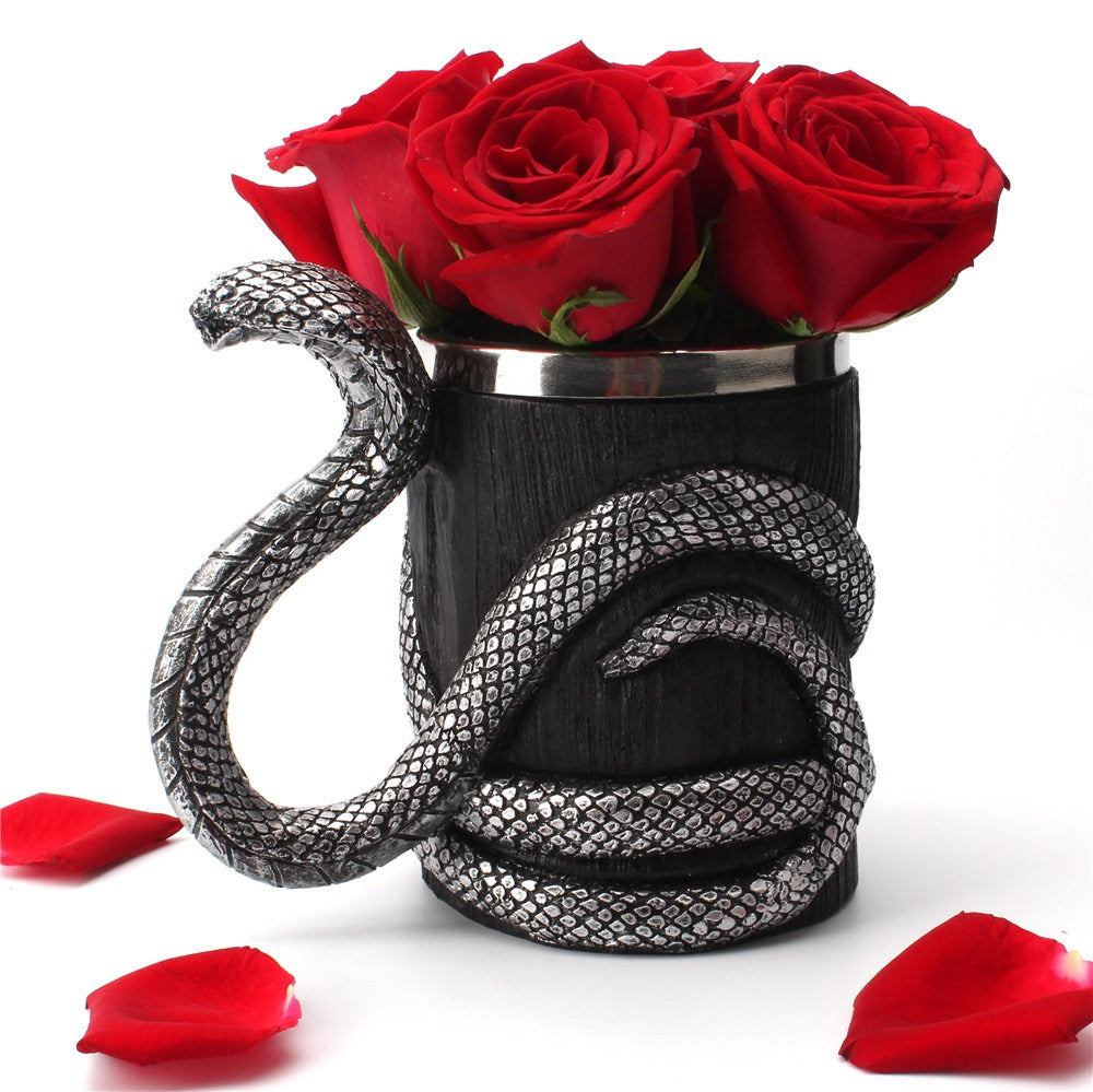 3D Cobra Snake Mug – Silver Black Gothic Serpent Tankard