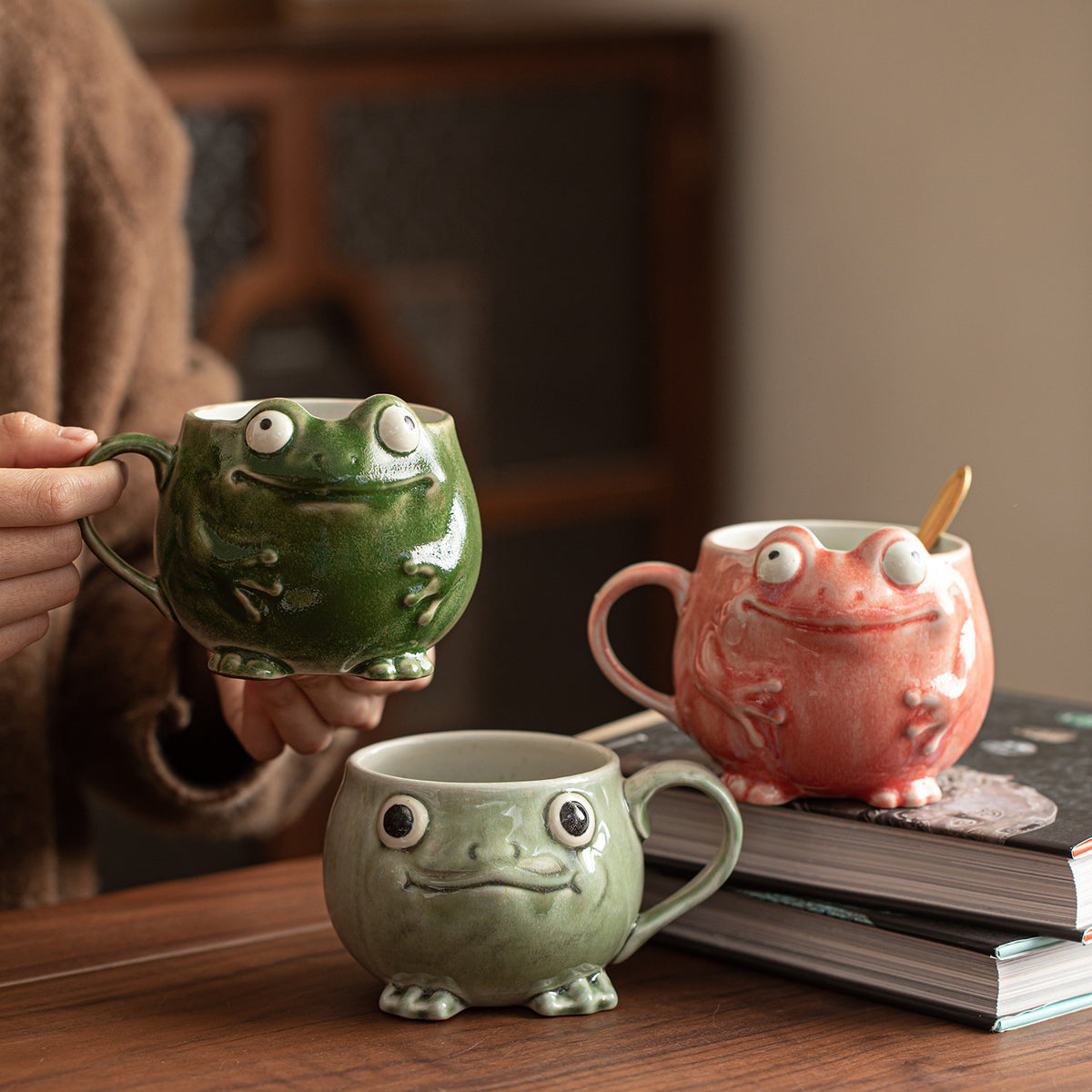 Funny Frog Ceramic Coffee Mug with Spoon – Cute Novelty Gift